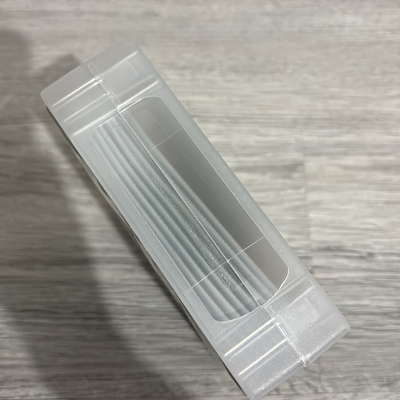 3/20$ SEALED From Blood and Ash by Jennifer L. Armentrout Audio Disk set - Picture 5 of 6